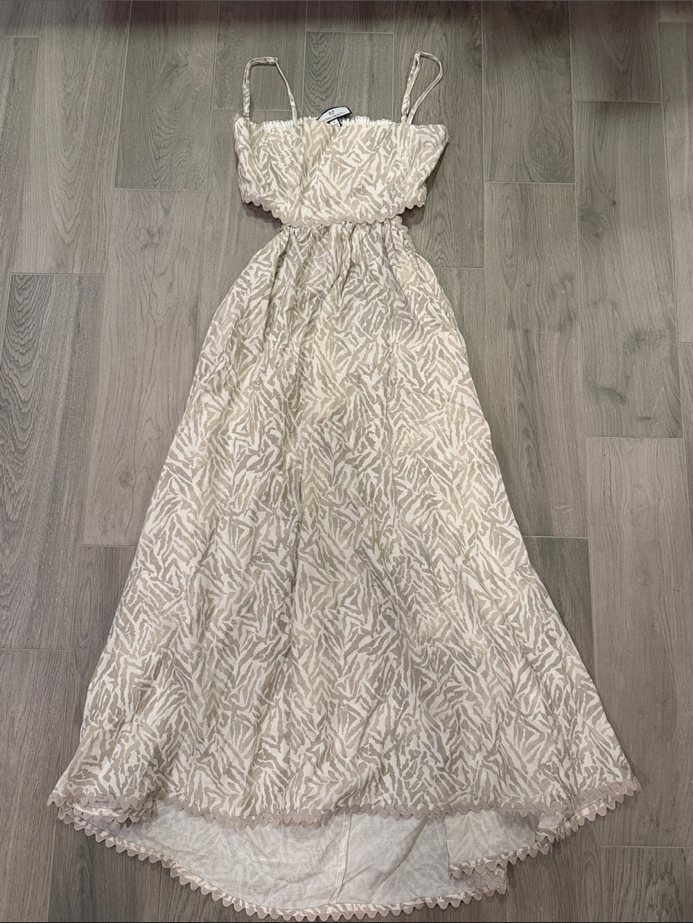 Rachel Parcell Women’s Cream Maxi Dress with Open Back Size 8